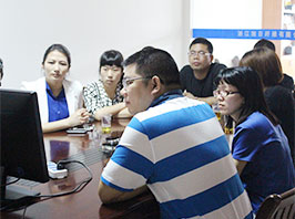 浙江旭日纖維有限公司主要生產和銷售浙江旭日纖維有限公司，冰絲、涼感PE纖維、中分子PE絲、丙綸細旦絲、玉米纖維、PLLA纖維、PLA纖維、玉米纖維FDY、丙綸DTY絲、丙綸超細旦絲、丙綸FDY細旦絲、丙綸絲、丙綸高強絲、丙綸普強絲、高強丙綸絲、丙綸FDY絲、丙綸長絲、超細旦絲